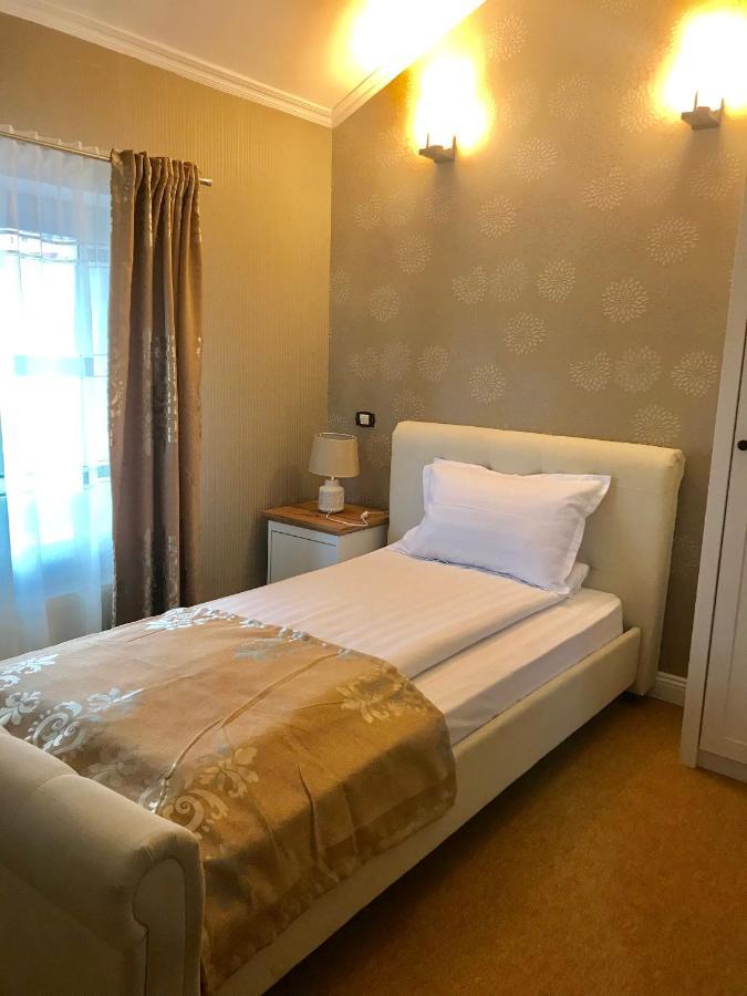 Vila 18 Hotel Boutique 布加勒斯特 外观 照片